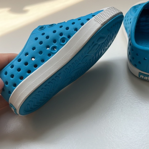 NWOT Native Jefferson Shoes C4 - Picture 2 of 4